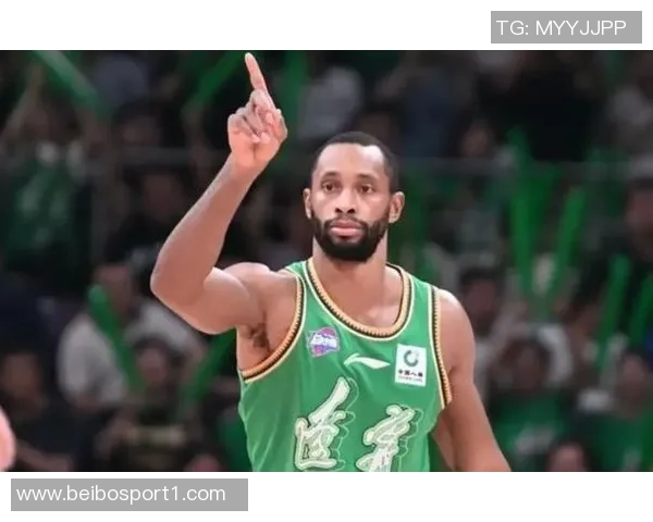 前辽宁三冠外援弗格正式加盟上海队开启新篇章