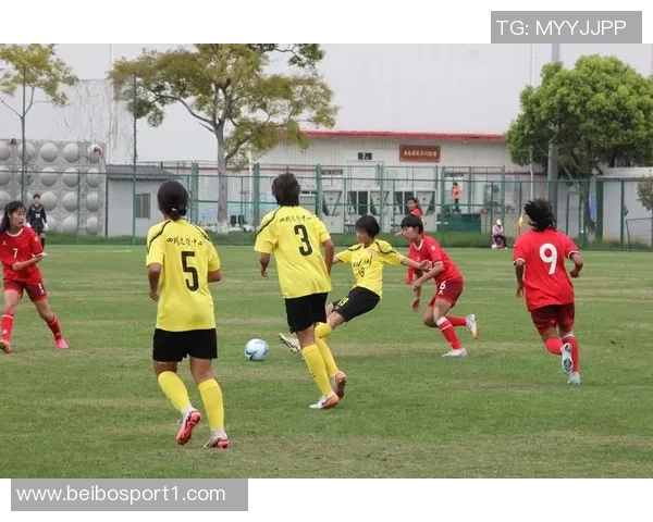 江苏体彩女足在全国青少年女子足球锦标赛U16组第6轮中夺冠展现强大实力