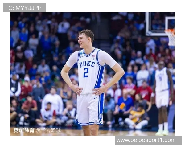 弗拉格谈与浓眉的配合策略努力最大化他的优势与团队融合